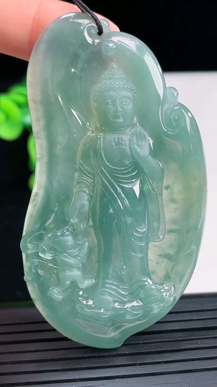 天然A货翡翠阿弥陀佛吊坠尺寸70-40-6重:29.92g 002
4月5日