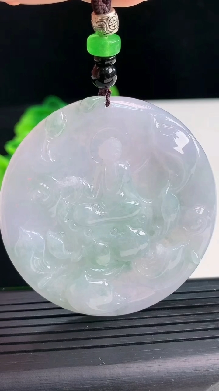 天然A货翡翠无相佛吊坠尺寸57.3-8.4重:47.08g 555
4月6日