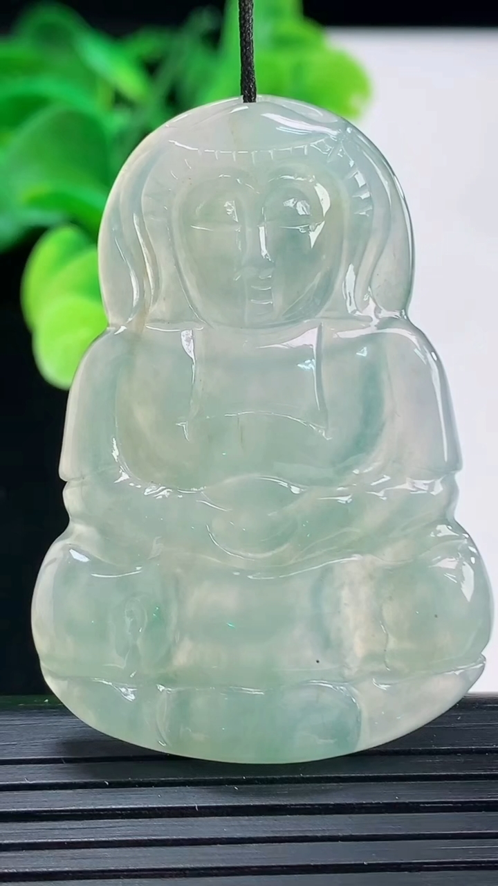 天然A货翡翠观音菩萨吊坠尺寸50-34.8-4.8重:13.78g 66
4月6日