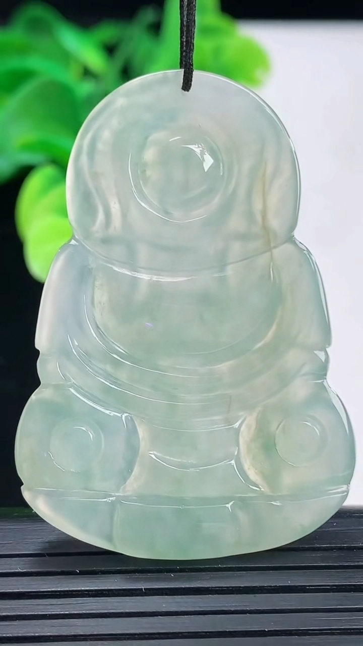 天然A货翡翠观音菩萨吊坠尺寸50-34.8-4.8重:13.78g 66
4月6日