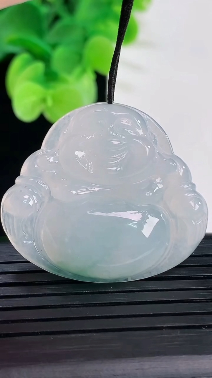 天然A货翡翠飘花佛公吊坠尺寸36-32-6.5重:10.04g 64
4月6日