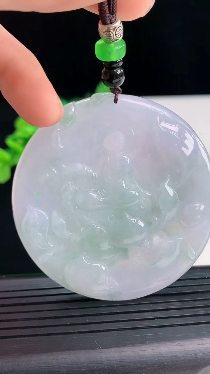 天然A货翡翠无相佛吊坠尺寸57.3-8.4重:47.08g 555
4月6日