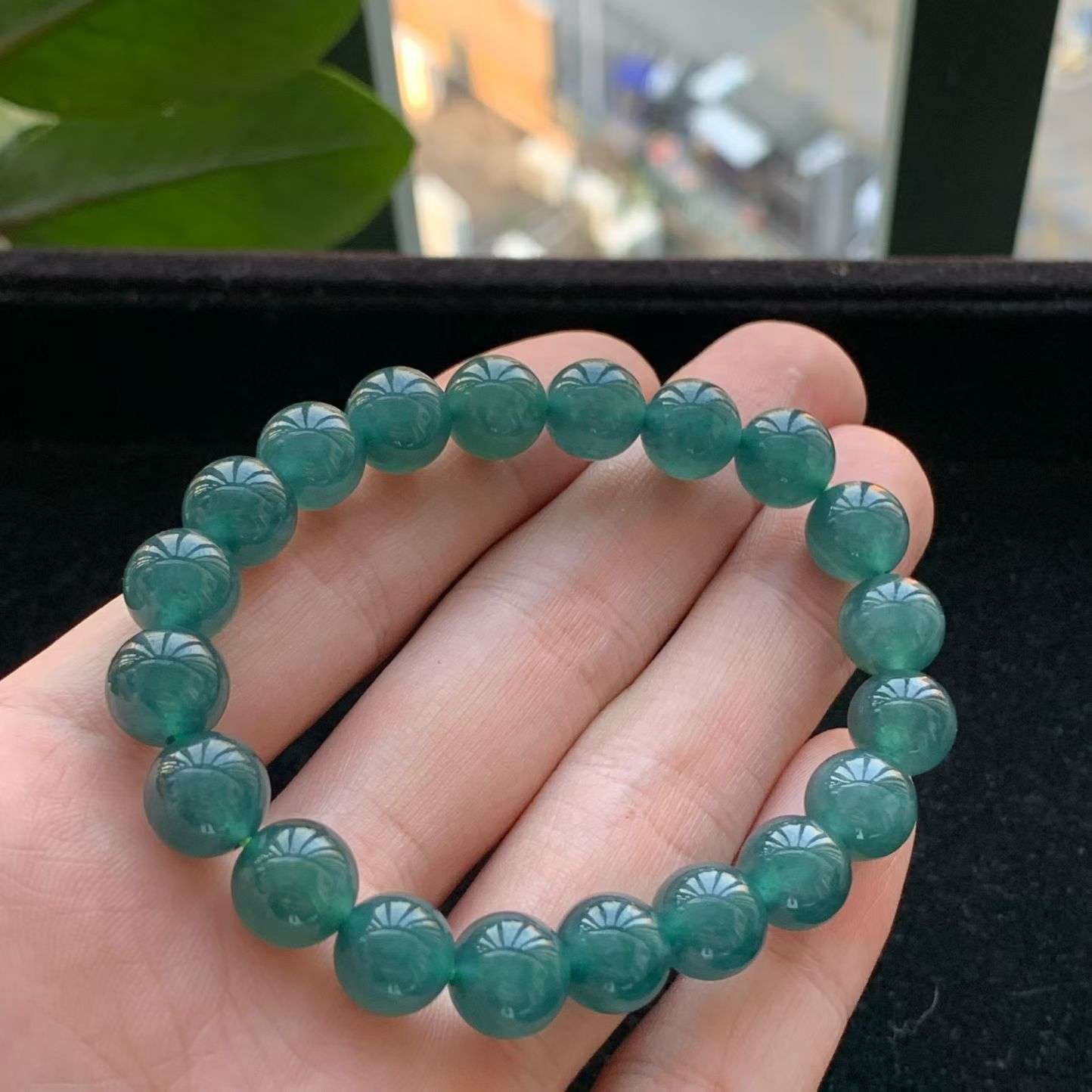 A货天然翡翠冰种蓝水手串重量30.69
4月7日