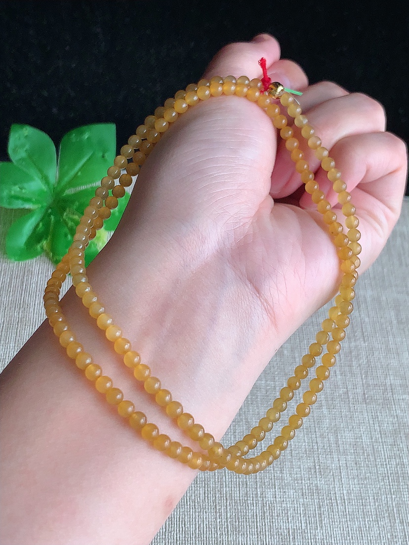 天然A货翡翠黄翡圆珠小米珠项链毛衣链 
尺寸3.5mm 重量14.35g 0407