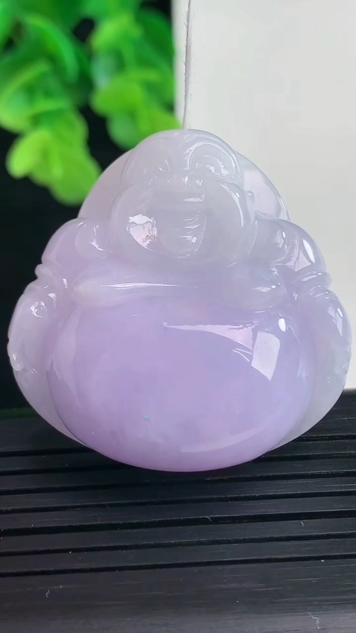 天然A货翡翠紫罗兰佛公吊坠尺寸35.6-36.5-12.6重量:29.69g
4月10日