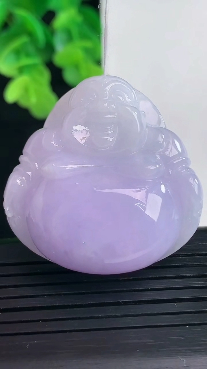 天然A货翡翠紫罗兰佛公吊坠尺寸35.6-36.5-12.6重量:29.69g
4月10日