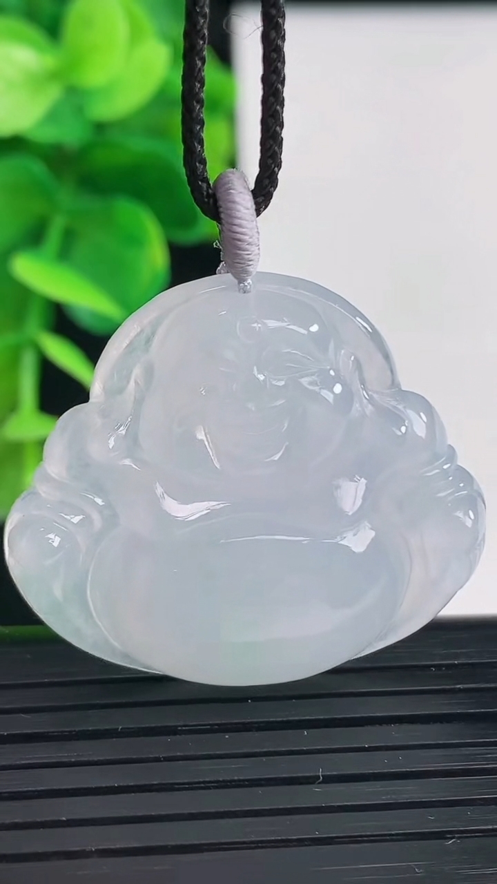 天然A货翡翠佛公吊坠尺寸31.6-35.1-6.8重量:12.21g
4月11日