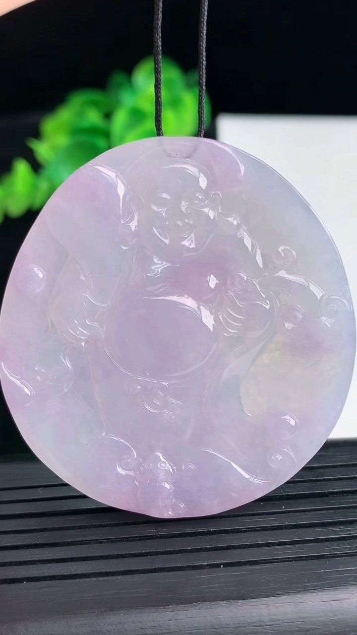 天然A货翡翠紫罗兰布袋佛吊坠尺寸52.-249.1-4.8重量:30.43g
4月12日