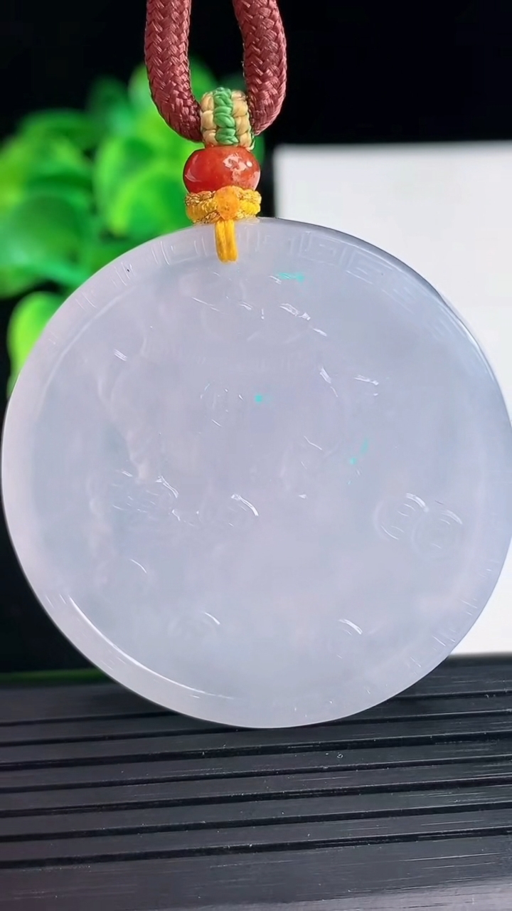 天然A货翡翠紫罗兰生肖虎吊坠尺寸46.1-9.5重量:43.16g
4月12日