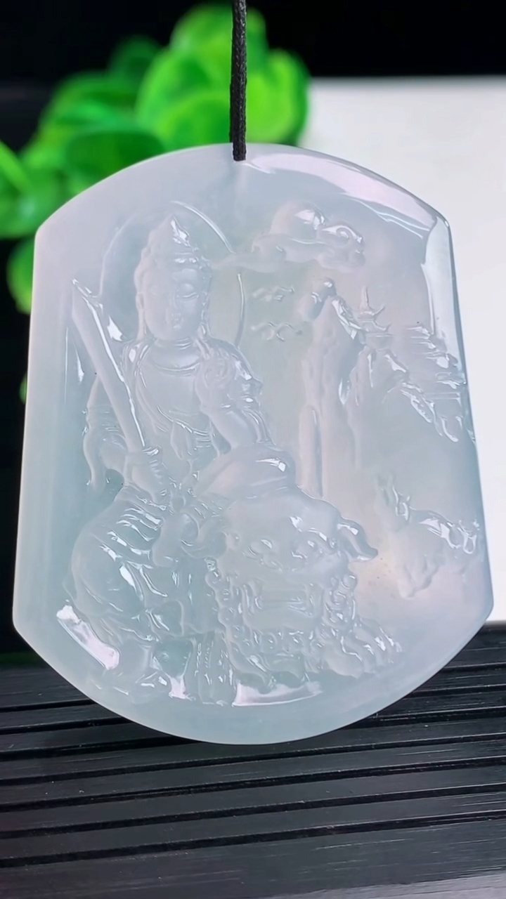 天然A货翡翠山水文殊菩萨吊坠尺寸49.4-39.4-5.3重量:24.17g
4月12日