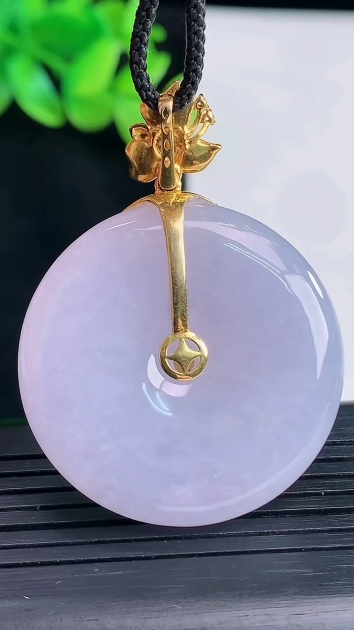 天然A货翡翠18k金紫罗兰平安扣吊坠，尺寸34-7.5重量:21.47g
4月13日