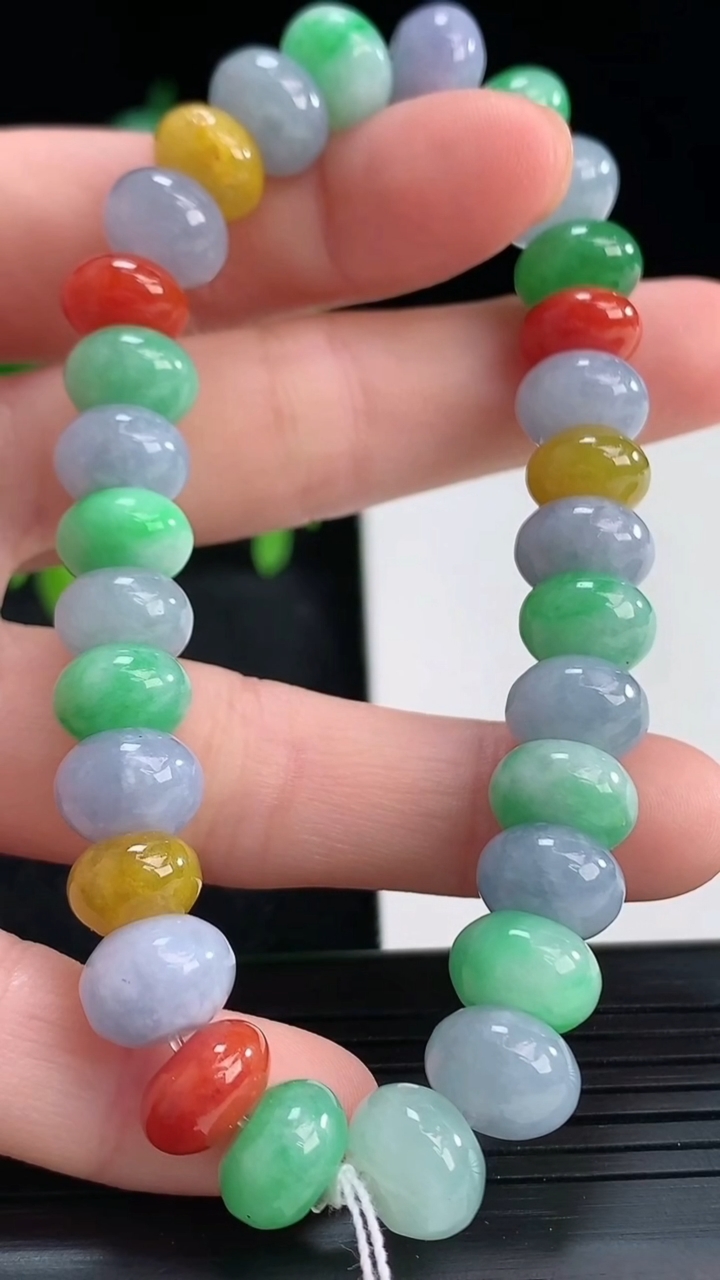 天然A货翡翠四彩算盘珠手串尺寸9.5-6.8重量:35.20g4月13日
工厂直销收藏佳品,种好水足