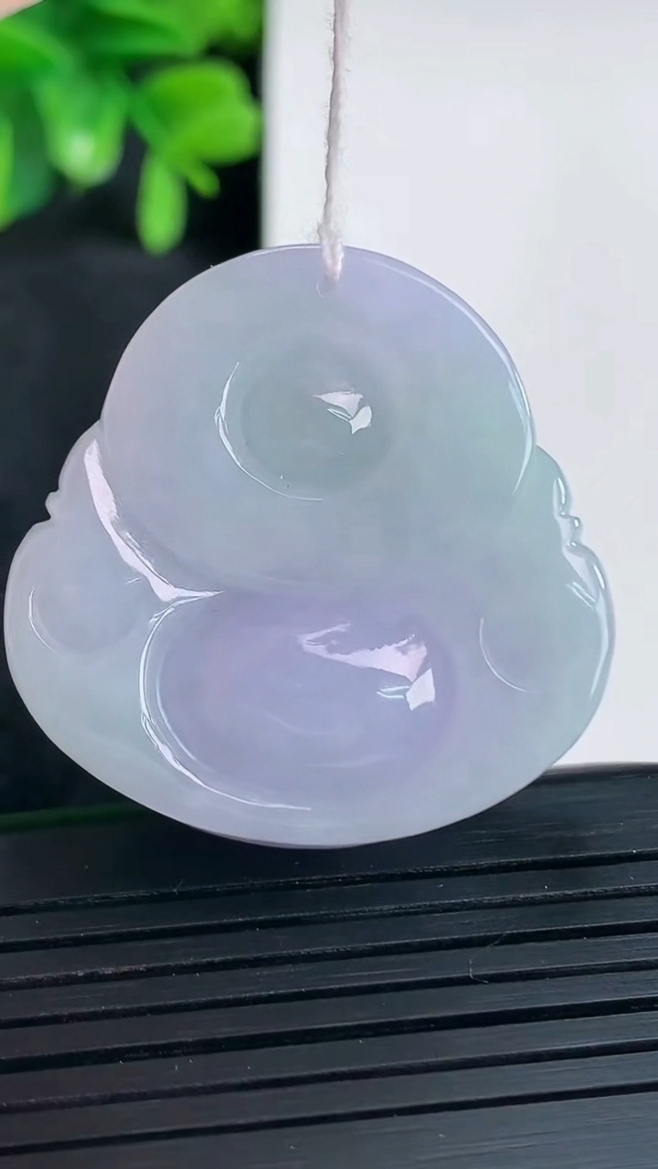 天然A货翡翠紫罗兰佛公吊坠尺寸34-34.6-12.4重量:25.68g
4月14日