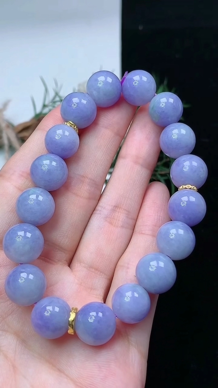 天然A货翡翠k金紫罗兰圆珠手串，尺寸11.2-17颗，重量:44.73g4月15日
工厂直销收藏佳品,种好水足，色泽均匀，有种有色，上手高大气！