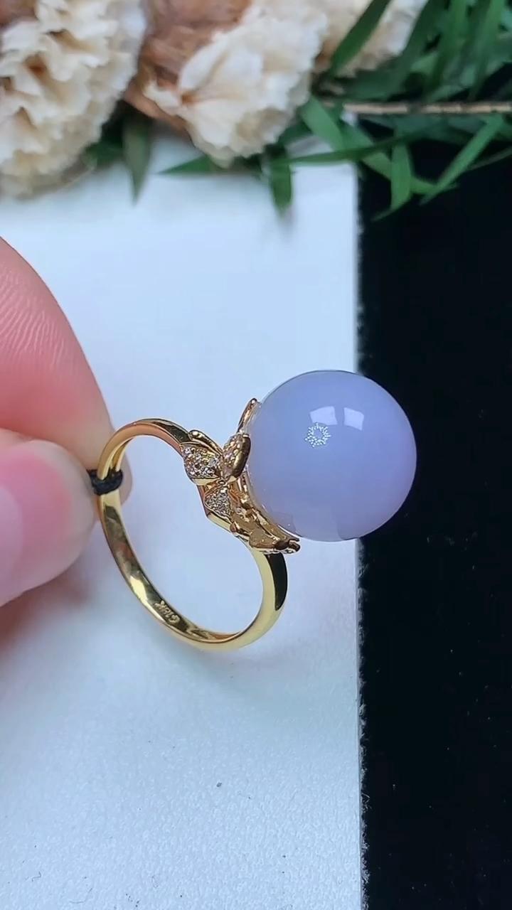 天然A货翡翠k金紫罗兰圆珠戒指，尺寸17.4-12，重量:5.00g2026年4月15日
工厂直销收