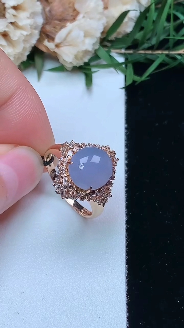 天然A货翡翠k金紫罗兰蛋面戒指，尺寸17-9.7-8.9，重量:3.79g2026年4月16日
工厂