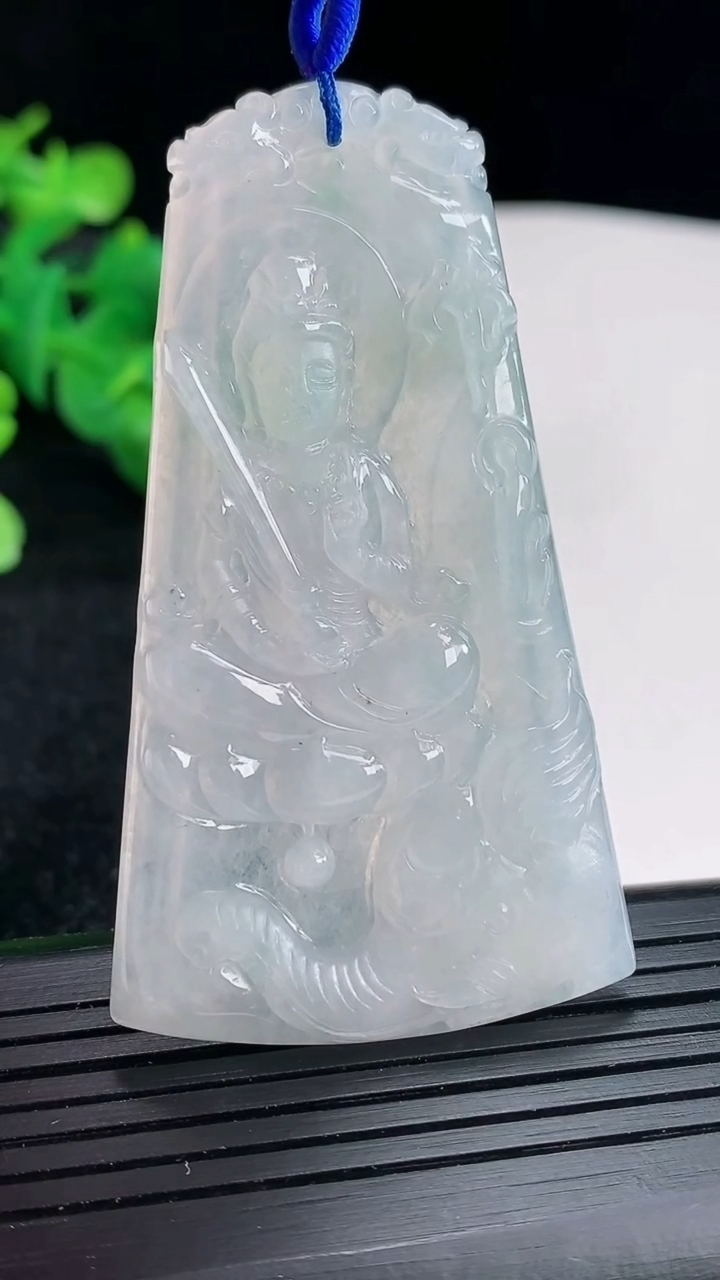 天然A货翡翠普贤菩萨吊坠尺寸61-35-5重量:19.90g
4月16日