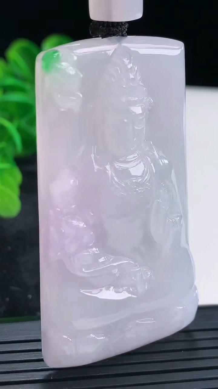 天然A货翡翠春带彩紫罗兰大势至菩萨吊坠尺寸65-35-8.5重量:47.67g
4月16日