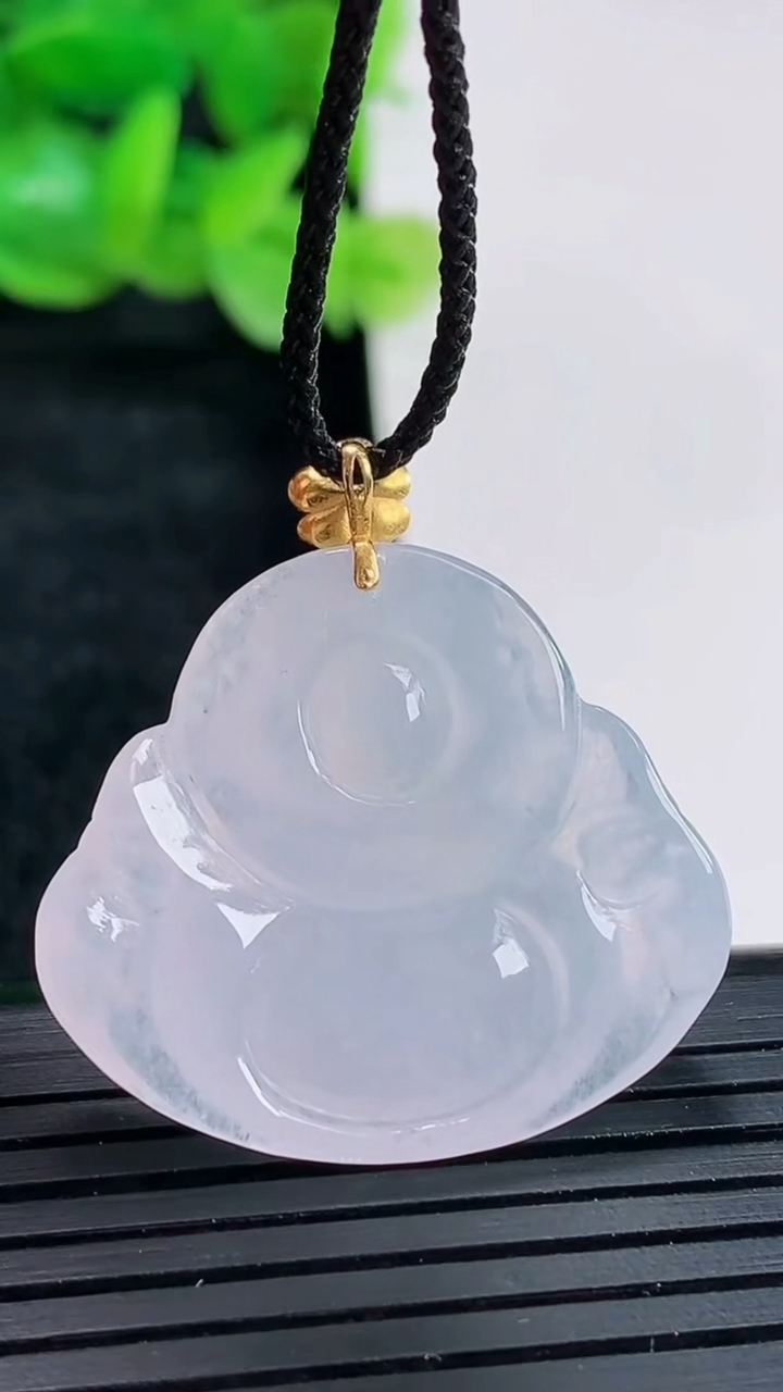 天然A货翡翠18k金紫罗兰佛公吊坠尺寸25.5-30-5.5重量:7.15g
4月17日