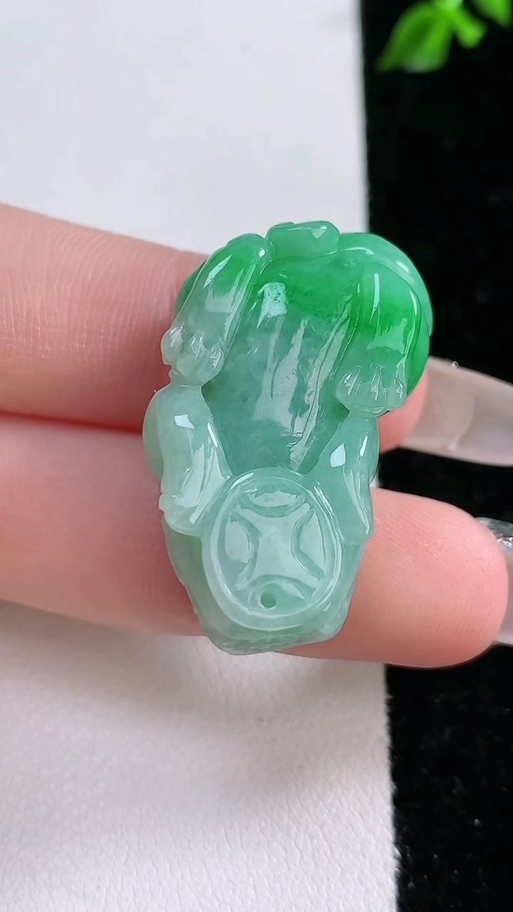 天然A货翡翠貔貅吊坠，尺寸32-19-12，重:14.21g 002
4月17日