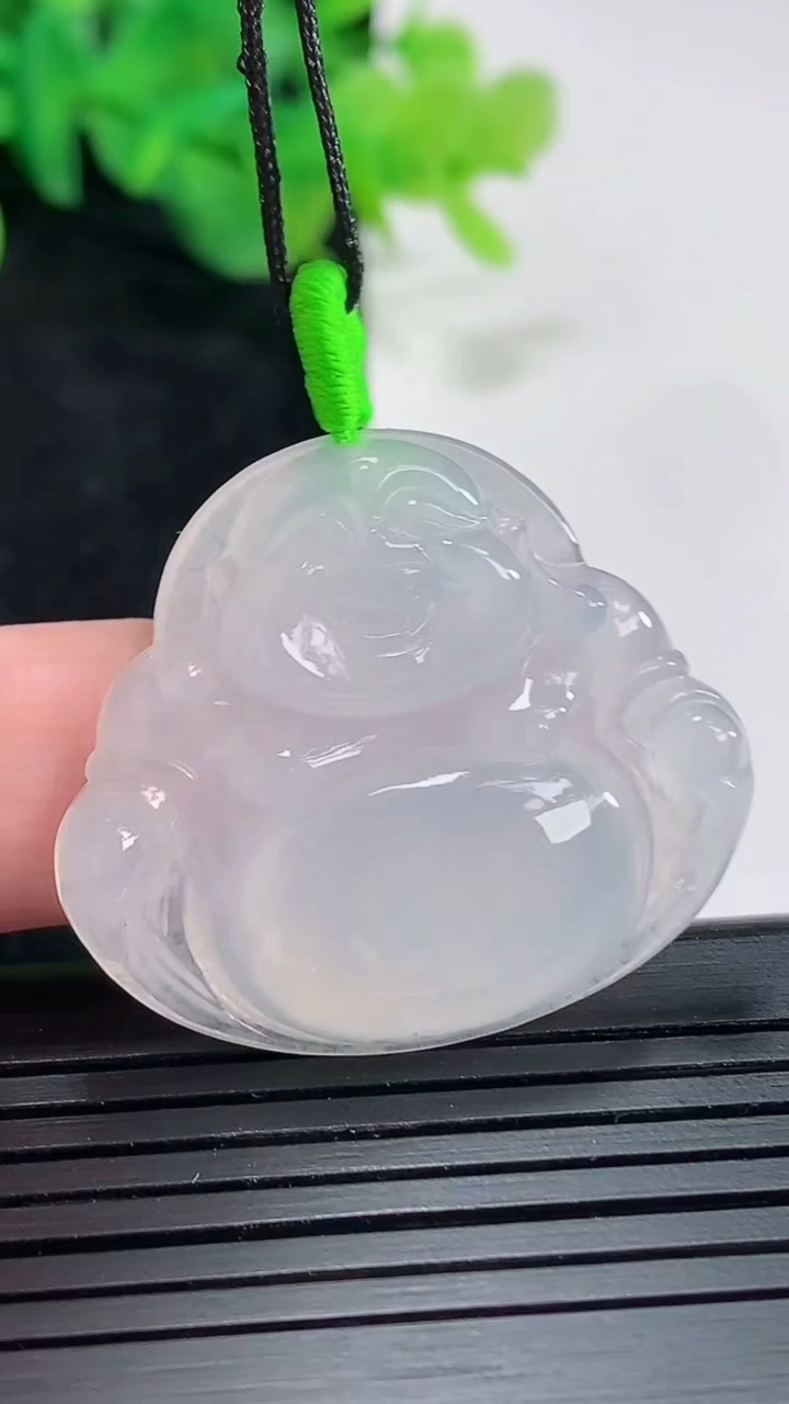 天然A货翡翠佛公吊坠，尺寸29-33.5-5.6重量:8.43g
4月20日