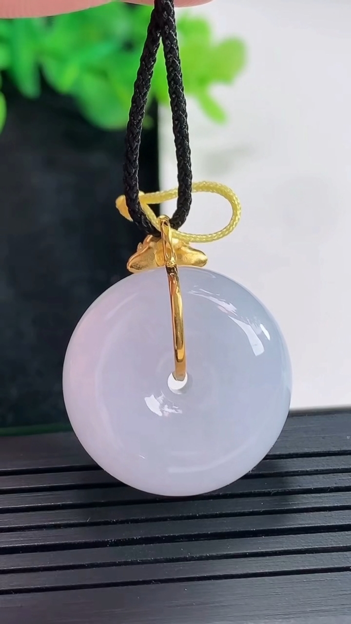 天然A货翡翠18k金紫罗兰路路通吊坠，尺寸24-12重量:14.92g
4月20日