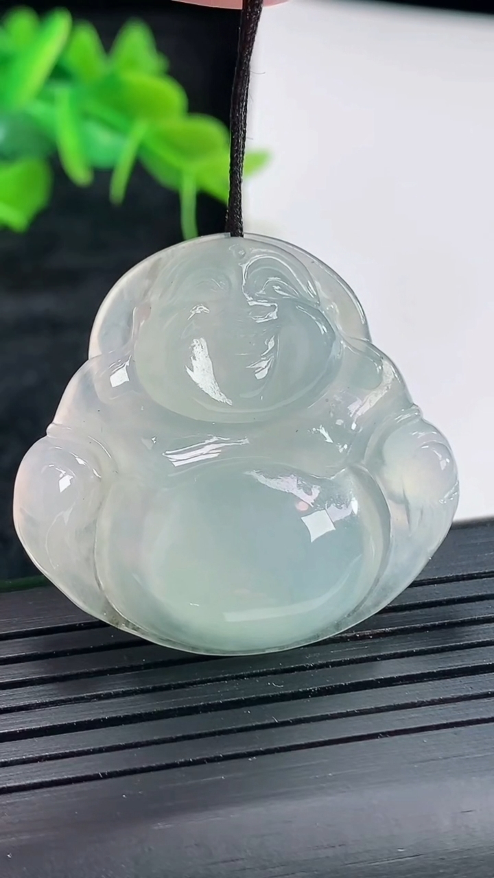 天然A货翡翠佛公吊坠，尺寸34.2-36.2-7.5重:11.75g535
4月20日