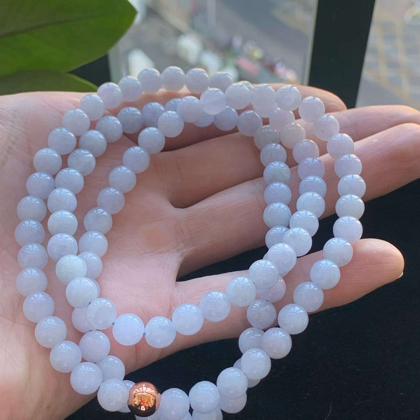 A货天然翡翠冰糯种紫罗兰项链108颗重量66.62
4月21日