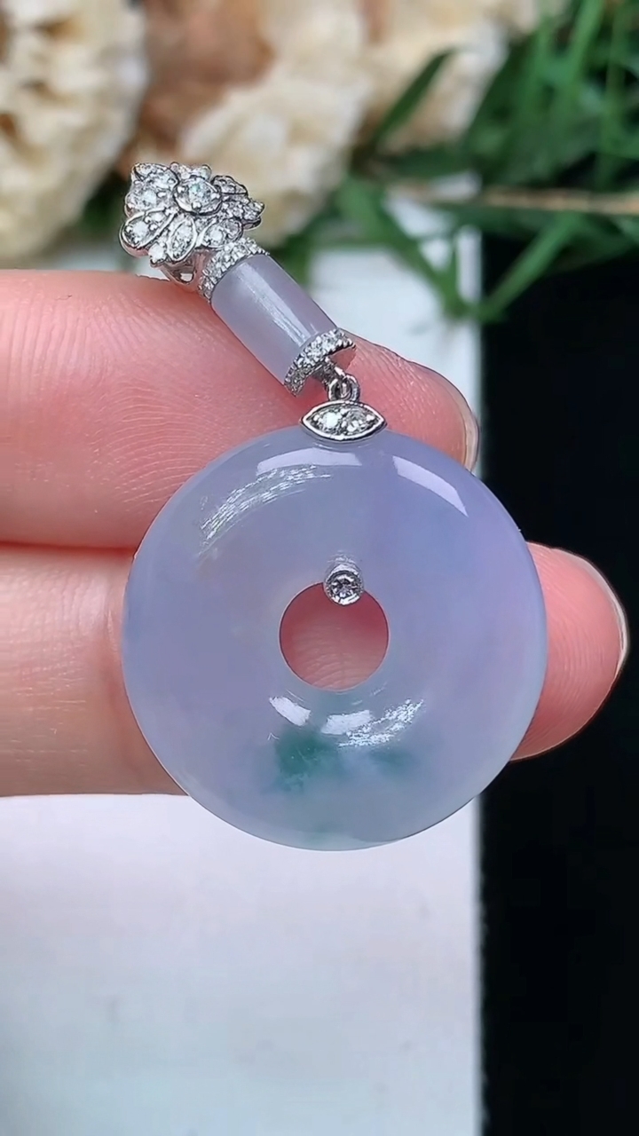 天然A货翡翠紫罗兰 飘花平安环吊坠，尺寸36.2-19.7-5，重量:4.81g
4月21日