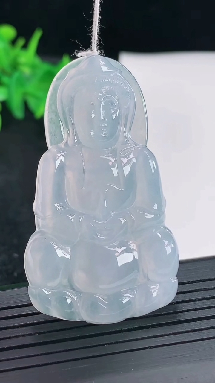 天然A货翡翠冰种紫罗兰正装观音吊坠，尺寸54.5-31-4.6重量:15.57g
4月21日