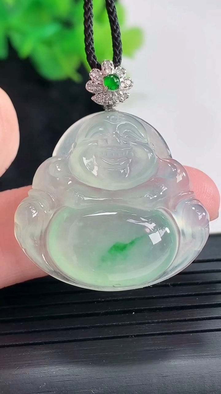 天然A货翡翠佛公吊坠，尺寸27-29.6-5.8重量:7.89g
4月21日