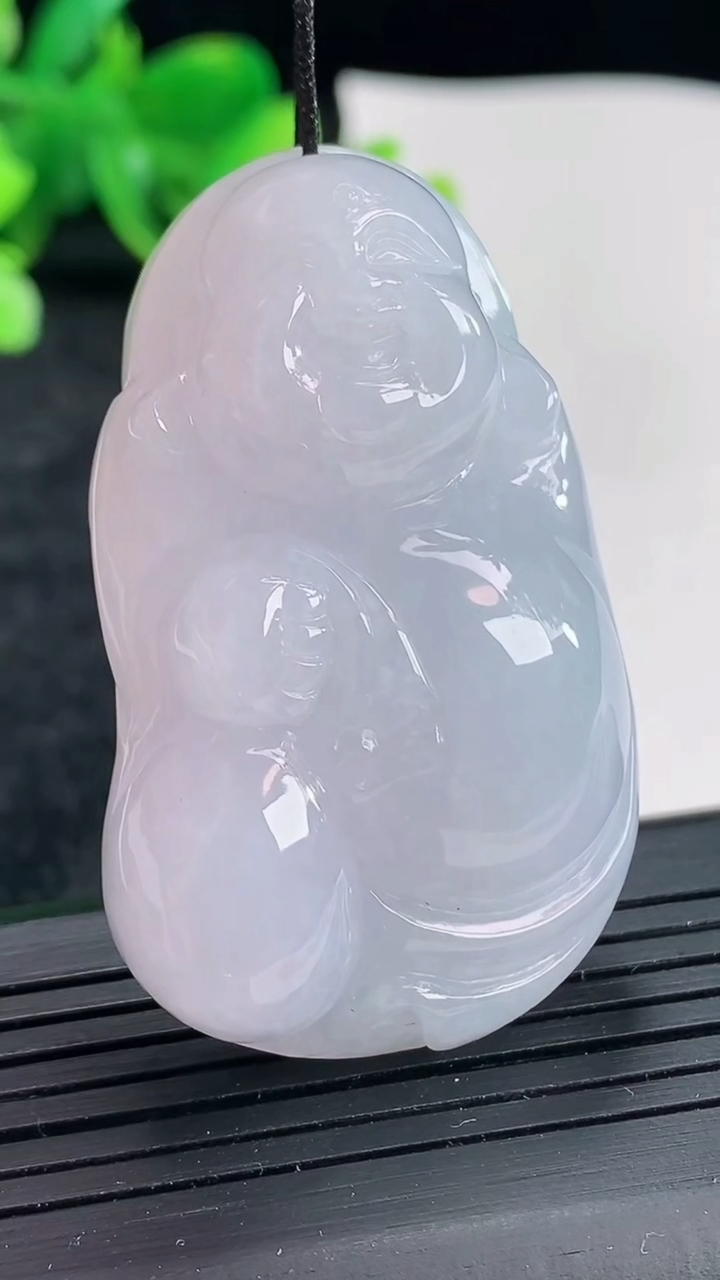 天然A货翡翠紫罗兰布袋佛吊坠，尺寸49-30-14重量:37.70g
4月21日