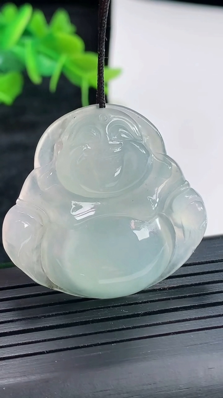 天然A货翡翠佛公吊坠，尺寸34.2-36.2-7.5重:11.75g535
4月21日