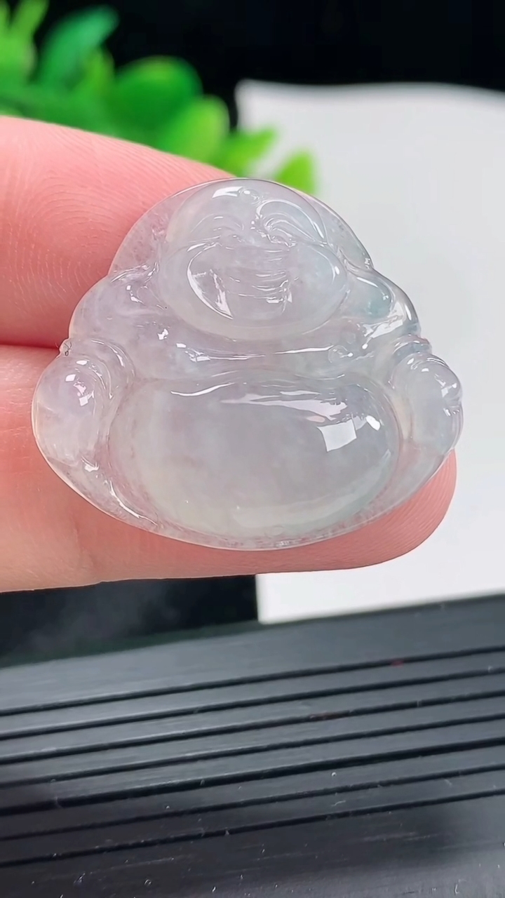 天然A货翡翠佛公吊坠，尺寸26-30-5.6重量:6.57g
4月21日