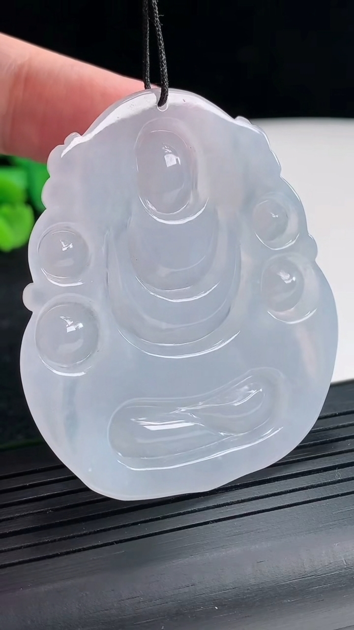 天然A货翡翠紫罗兰大日如来吊坠，尺寸56-49-6.5重量:27.99g
4月21日