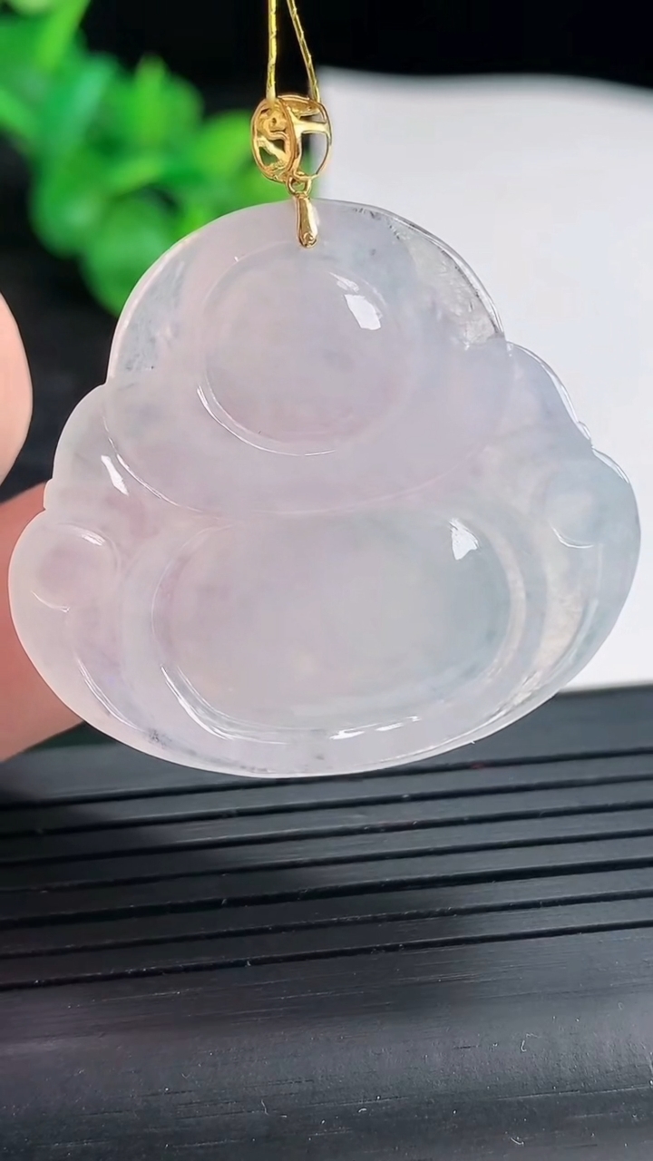 天然A货翡翠18k金飘花佛公吊坠，尺寸32-36-5.5重量:9.82g
4月22日