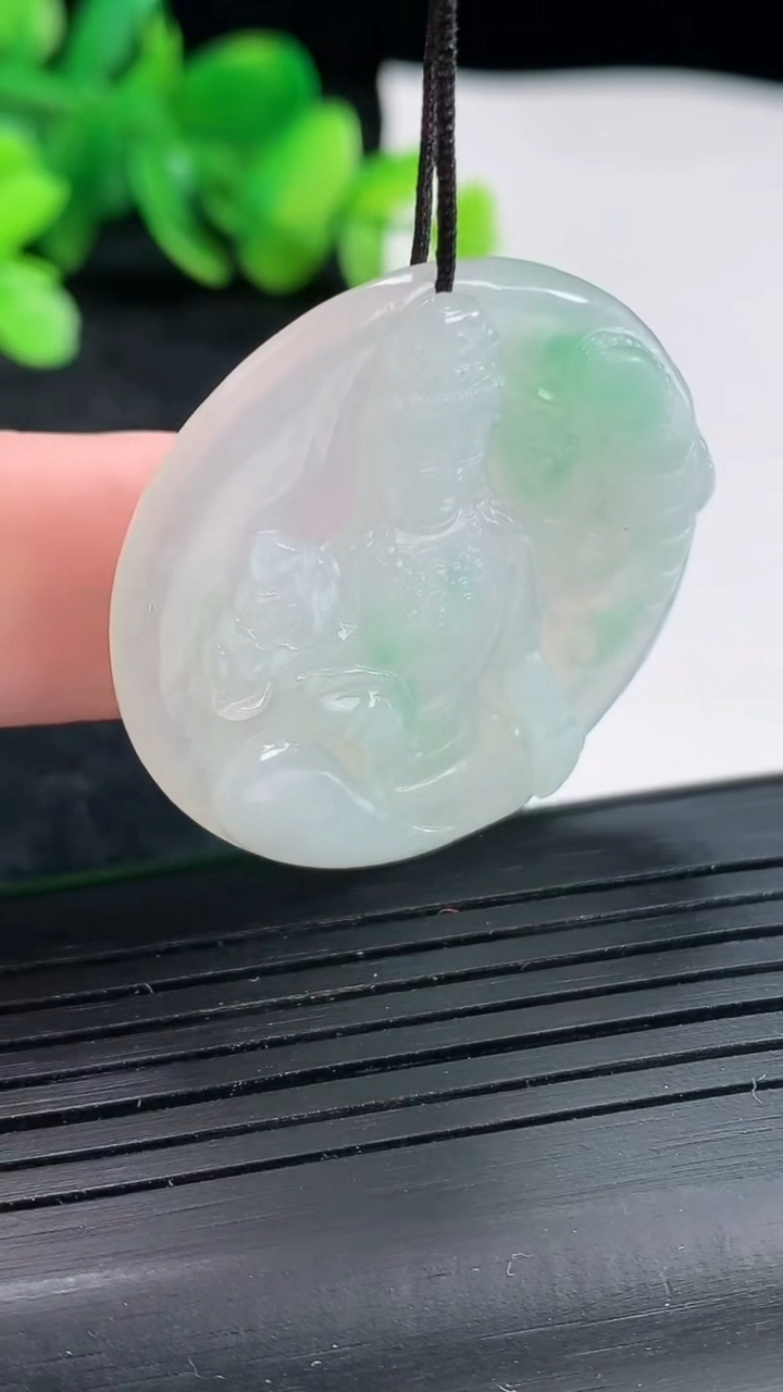 天然A货翡翠文殊菩萨吊坠，尺寸36-5重量:12.06g
4月22日