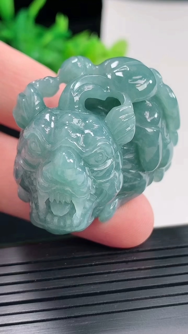 天然A货翡翠貔貅吊坠，尺寸40.2-28.3-28.5重:59.18g66
4月23日