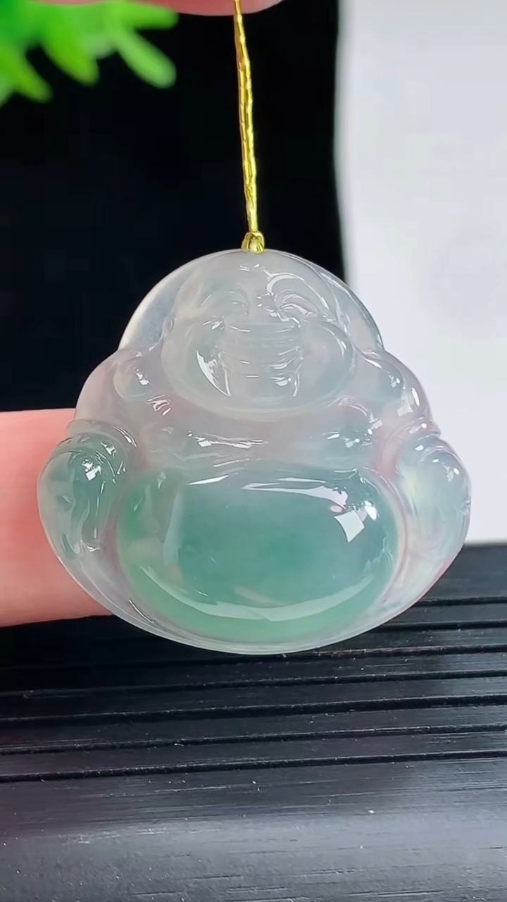 天然A货翡翠冰种飘花佛公吊坠，尺寸27-29-5.6重量:6.96g
4月25日