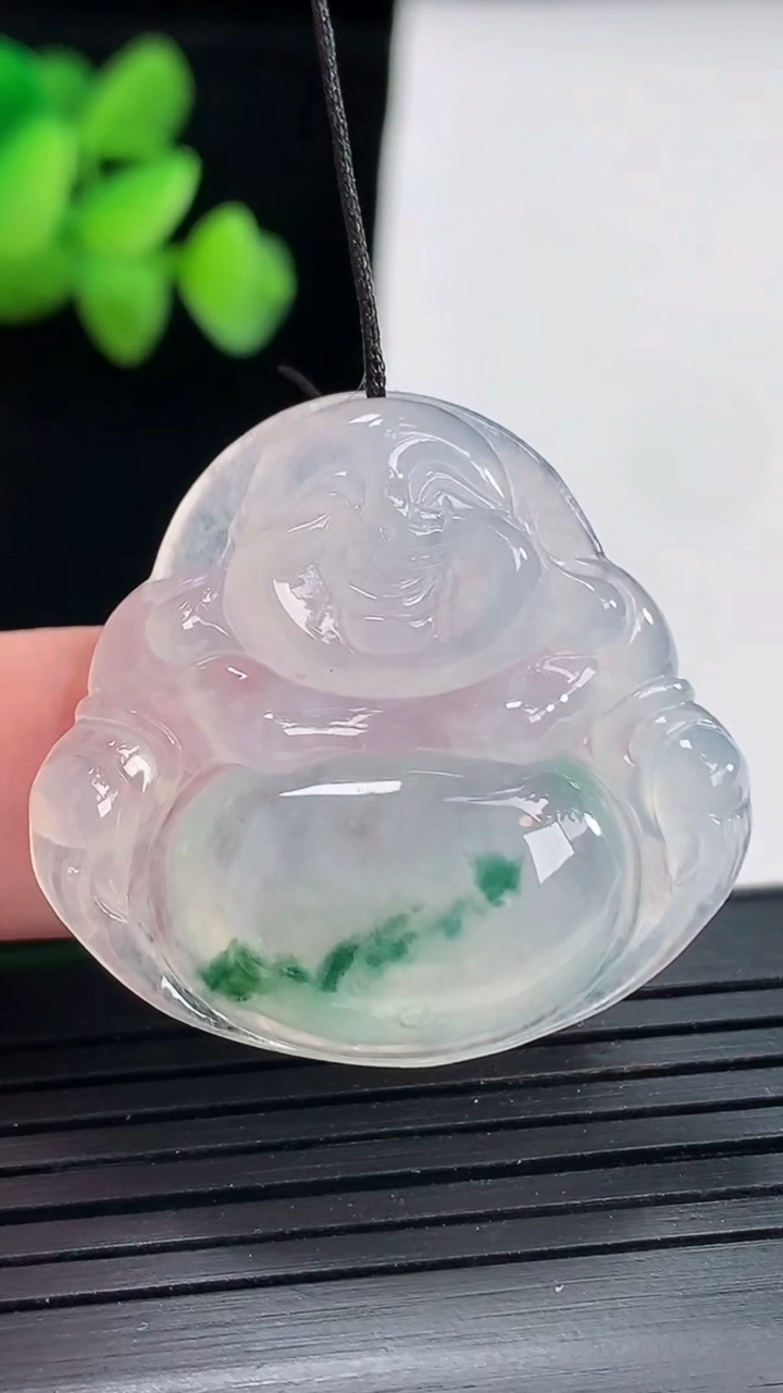 天然A货翡翠飘花佛公吊坠，尺寸31-32.6-6重量:8.82g
4月25日