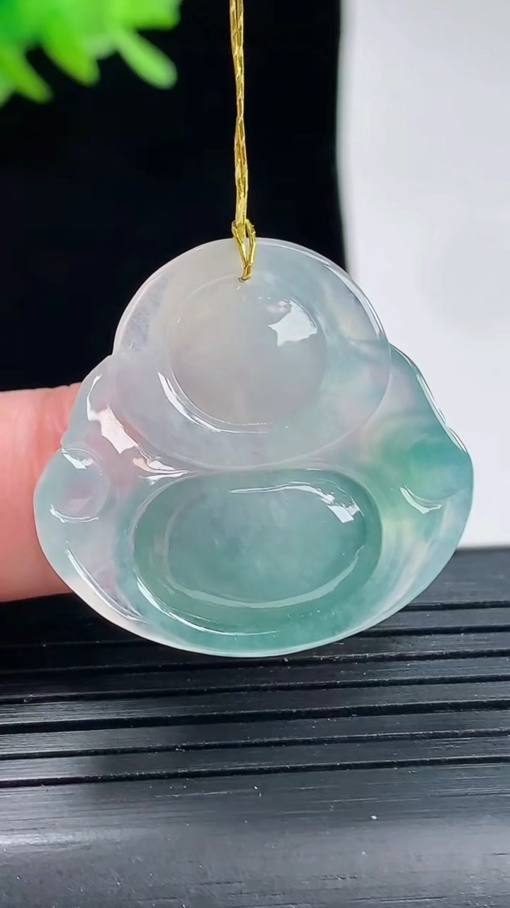 天然A货翡翠冰种飘花佛公吊坠，尺寸27-29-5.6重量:6.96g
4月25日