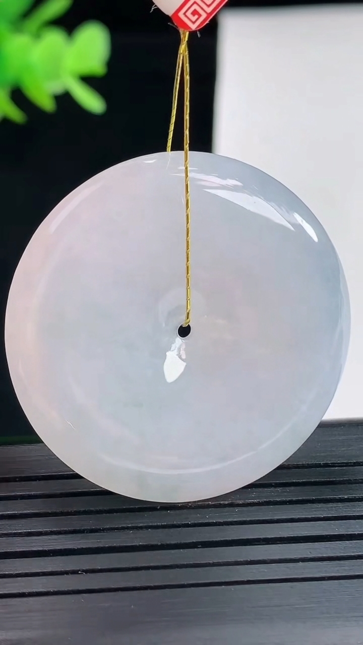 天然A货翡翠紫罗兰平安扣吊坠，尺寸38-6.5重量:20.54g
4月25日