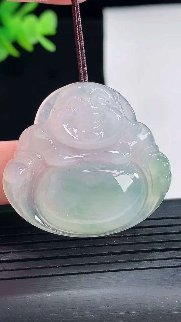 天然A货翡翠佛公吊坠，尺寸35-38.6-6重量:12.67g
4月25日