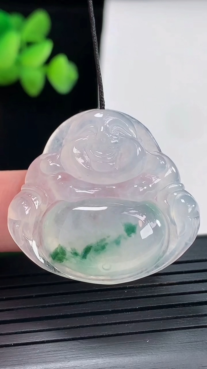 天然A货翡翠飘花佛公吊坠，尺寸31-32.6-6重量:8.82g
4月25日