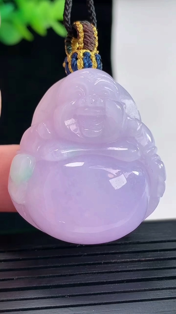 天然A货翡翠春带彩 紫罗兰佛公吊坠，尺寸36-33-12重量:23.65g
4月25日