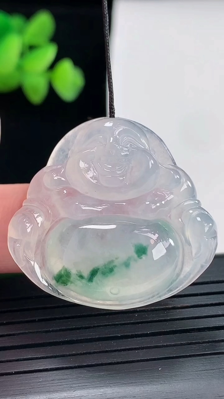 天然A货翡翠飘花佛公吊坠，尺寸31-32.6-6重量:8.82g
4月25日