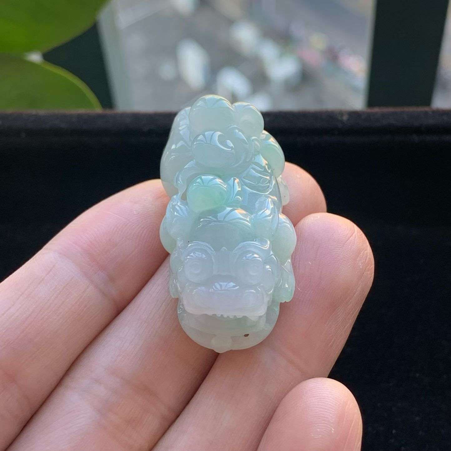 A货天然翡翠冰糯种飘绿貔貅吊坠重量23.58
4月25日