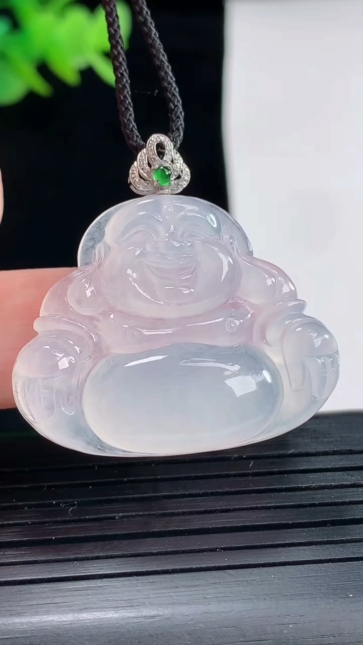 天然A货翡翠种白冰佛公吊坠，尺寸28-34.5-5.2重量:8.91g
4月25日
