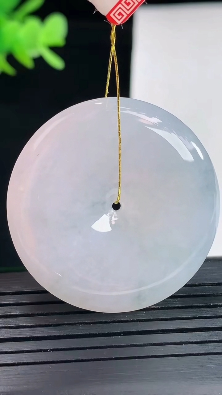 天然A货翡翠紫罗兰平安扣吊坠，尺寸38-6.5重量:20.54g
4月25日