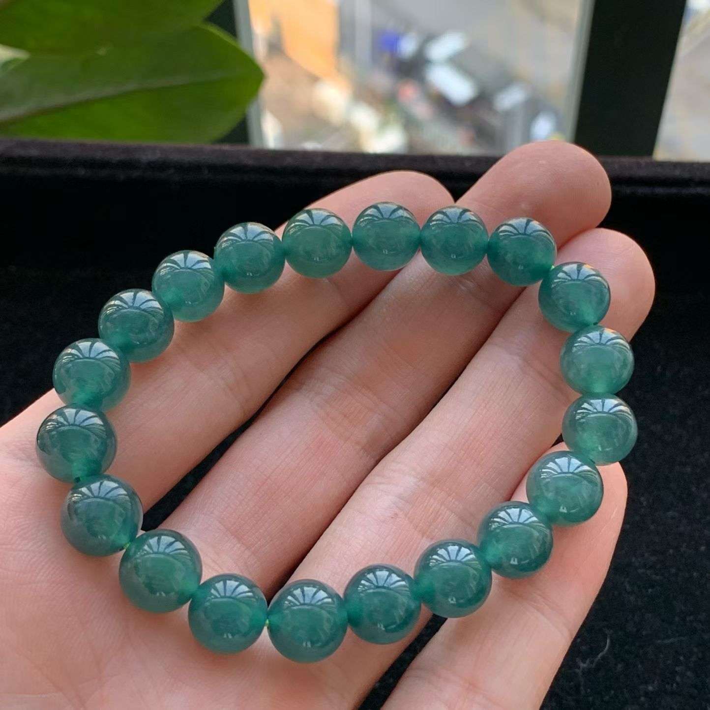 A货天然翡翠冰种蓝水手串重量30.69
4月26日